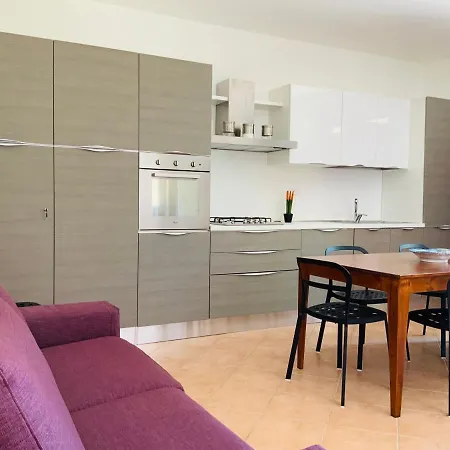 Marconi House Apartment *